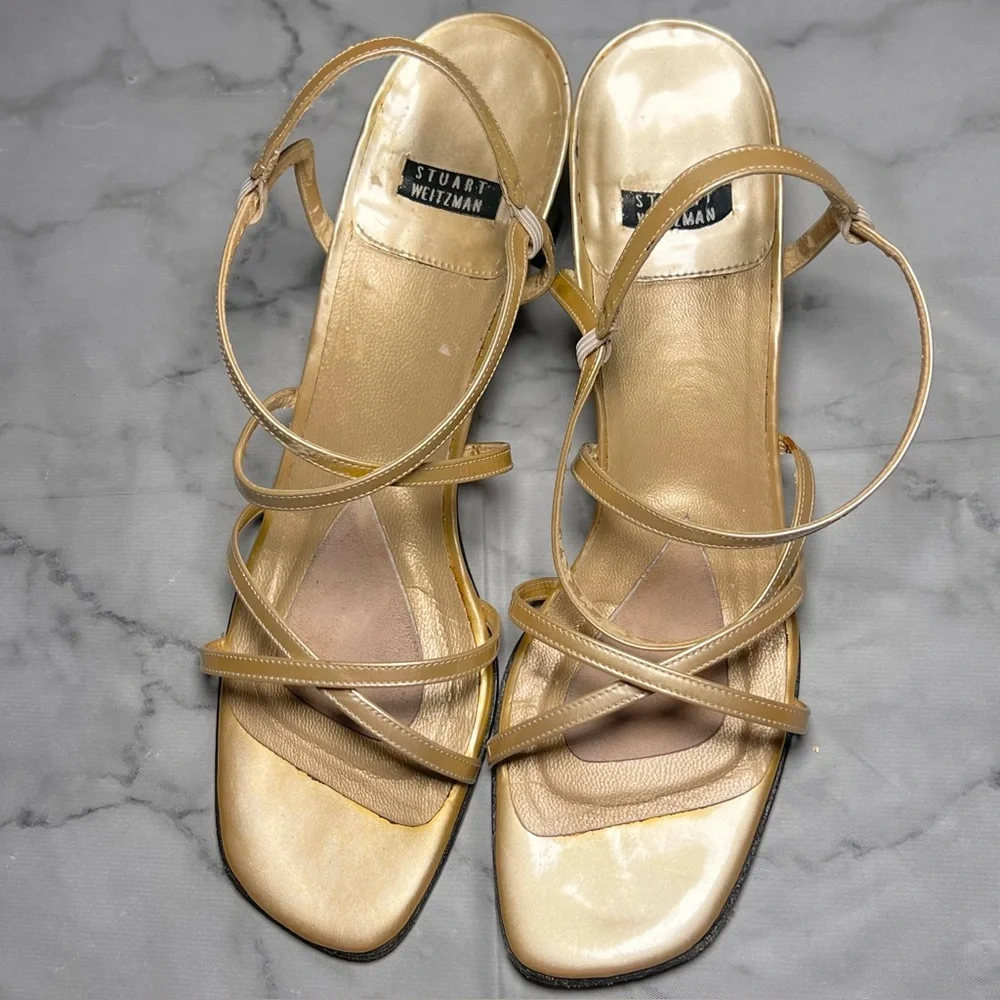 Stuart Weitzman Gold Matte Lamé Heels Fair Condition Estimated (Insole) Size 8